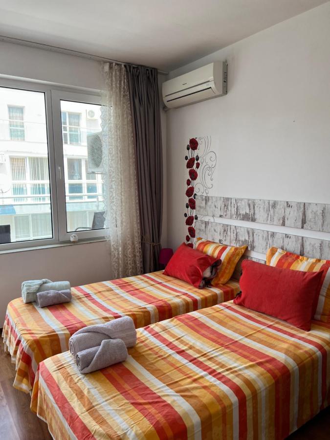 Orange Apartments Pomorie Exterior photo